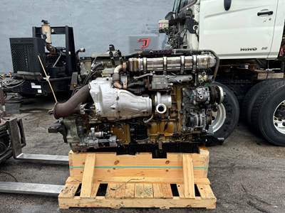 2012 Detroit DD15 Engine
