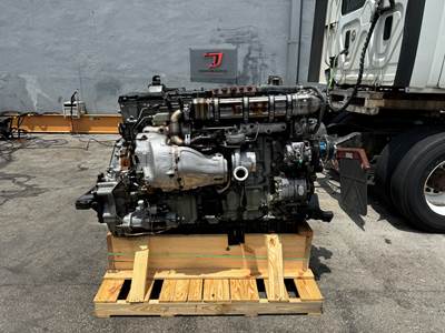 2011 Detroit DD15 Engine