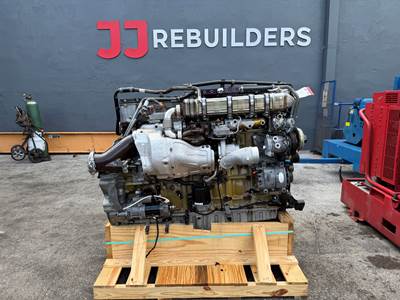 2012 Detroit DD15 Engine