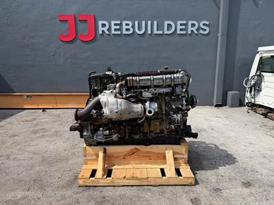 2013 Detroit DD15 Engine