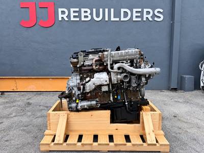 2019 Detroit DD8 Engine
