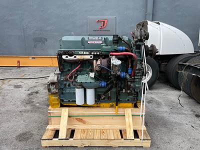 2001 Detroit Series 60 12.7L Engine