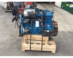 International DT466E Diesel Engine
