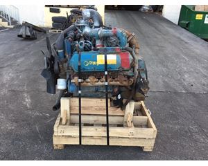 International T444E Diesel Engine