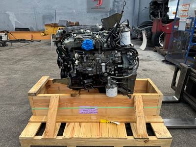 2002 Isuzu 4HE1XS Engine