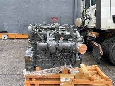 2017 Isuzu 6UZ1X Engine