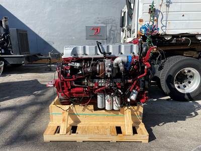 2011 Mack MP7 Engine