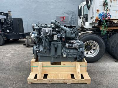 2004 Mack AC427 Engine