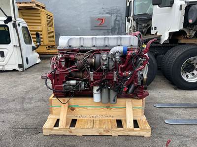 2010 Mack MP7 Engine