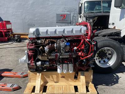 2012 Mack MP8 Engine