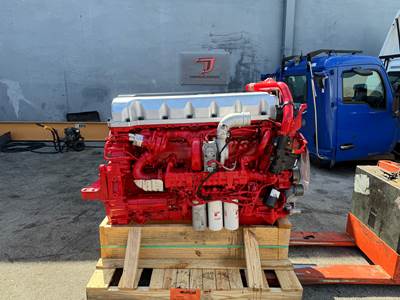 2011 Mack MP8 Engine
