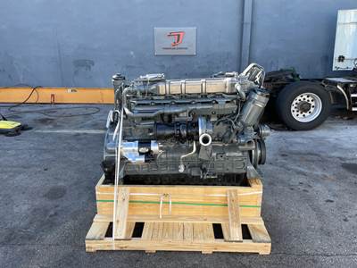 2004 Mercedes-Benz OM460LA Engine