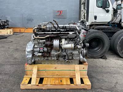 2005 Mercedes-Benz OM460LA Engine