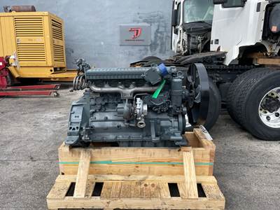 2010 Mercedes-Benz OM906LA Engine