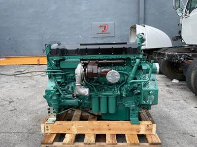 2011 Volvo D13 Engine