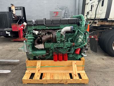 2015 Volvo D13J Engine