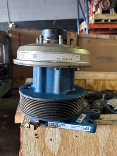 BorgWarner 1090-09600-01B Fan Clutch for 2012 Detroit Diesel DD13, DD15