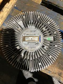 Iveco 504038112 Fan Hub