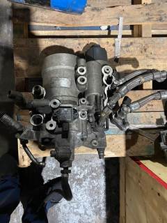 Detroit DD15 Fuel Filter Assembly