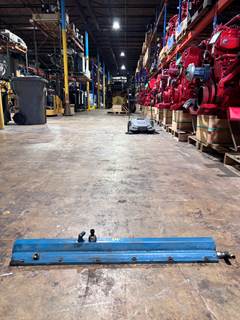 International DT466E Oil & Fuel Rail