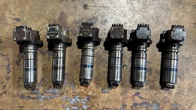 Mercedes-Benz MBE 4000 / OM460LA Diesel Engine Unit Pump