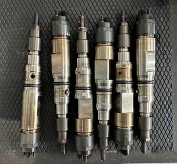 International MaxxForce 13 Fuel Injector