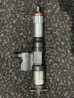 Isuzu 6HK1 Fuel Injector