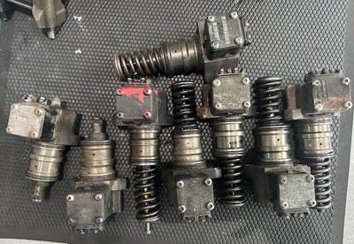 Mack E7 Fuel Injector