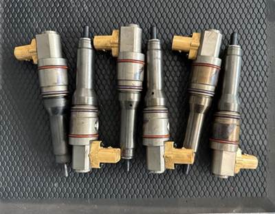 Paccar MX-13 Diesel Engine Fuel Injectors 2005596