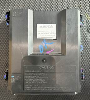 2021 Freightliner Cascadia Fuse Box A2C10216700 06-93571-000