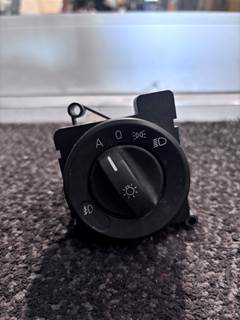 Freightliner Cascadia Headlight Switch