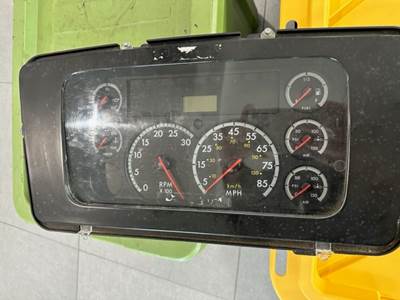 FREIGHTLINER VDO INSTRUMENT PANEL CLUSTER 33920070
