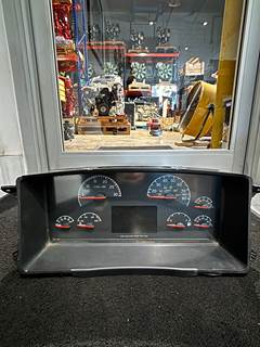 2009 Volvo VN Instrument Panel Cluster