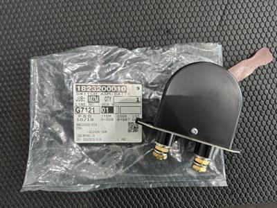 Isuzu 6WG1 Diesel Engine Battery Switch 1823200010