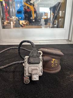Cummins ISC / ISL NOx Sensor with Nox Elbow