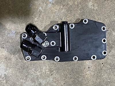 Cummins Oil Filter Head