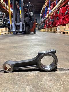 Caterpillar 3116 / 3126 / C7 Piston / Rod for 3116, 3126, C7