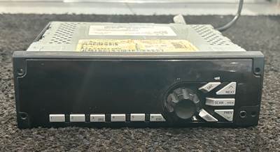 Freightliner Cascadia Radio