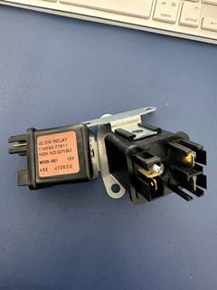 Yanmar 4TNV94 Engine Flow Relay Plug