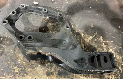Paccar B11-1025R Spring Hanger