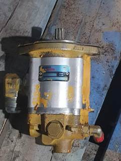 Unmarked A17L Steering Pump