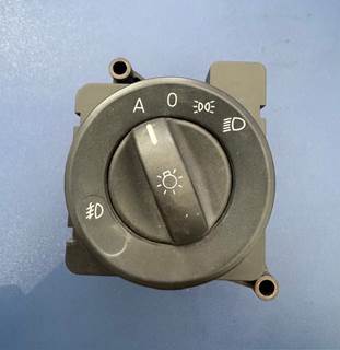 OEM Freightliner Cascadia Headlamp/Fog Light Switch A66-07689-003