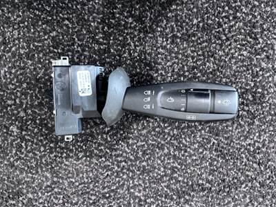 Freightliner Cascadia Turn Signal Switch
