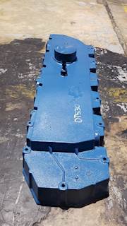 2001 International DT466E Valve Cover