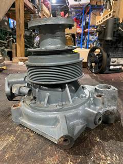 Mack E7 Water Pump