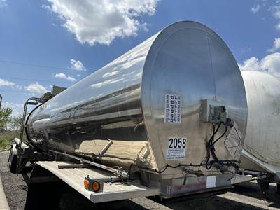 Brenner DOT407 / 7000G / CENTER UNLOAD Chemical / Acid Tank Trailer