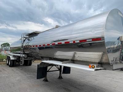 Brenner DOT407 / REAR UNLOAD / INSULATED Chemical / Acid Tank Trailer