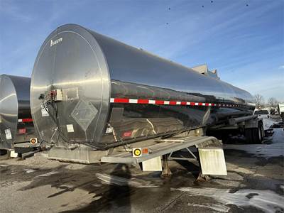Brenner MC307 Chemical / Acid Tank Trailer