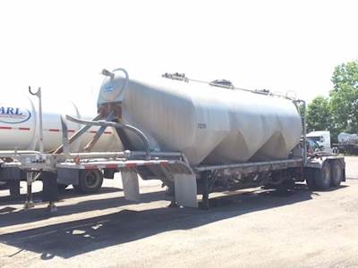 Trail King Dry Bulk / Pneumatic Tank Trailer
