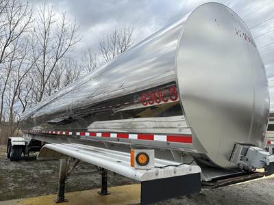 Walker 6,400 / AIR RIDE / LIFT AXLE Food Grade Tanker Trailer